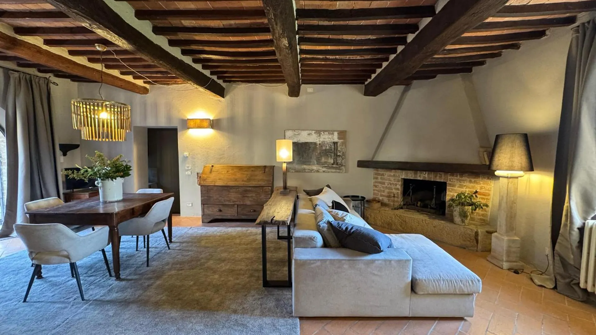 Farm stay Agriturismo Le Sorbelle D'Orcia Con Piscina Pienza