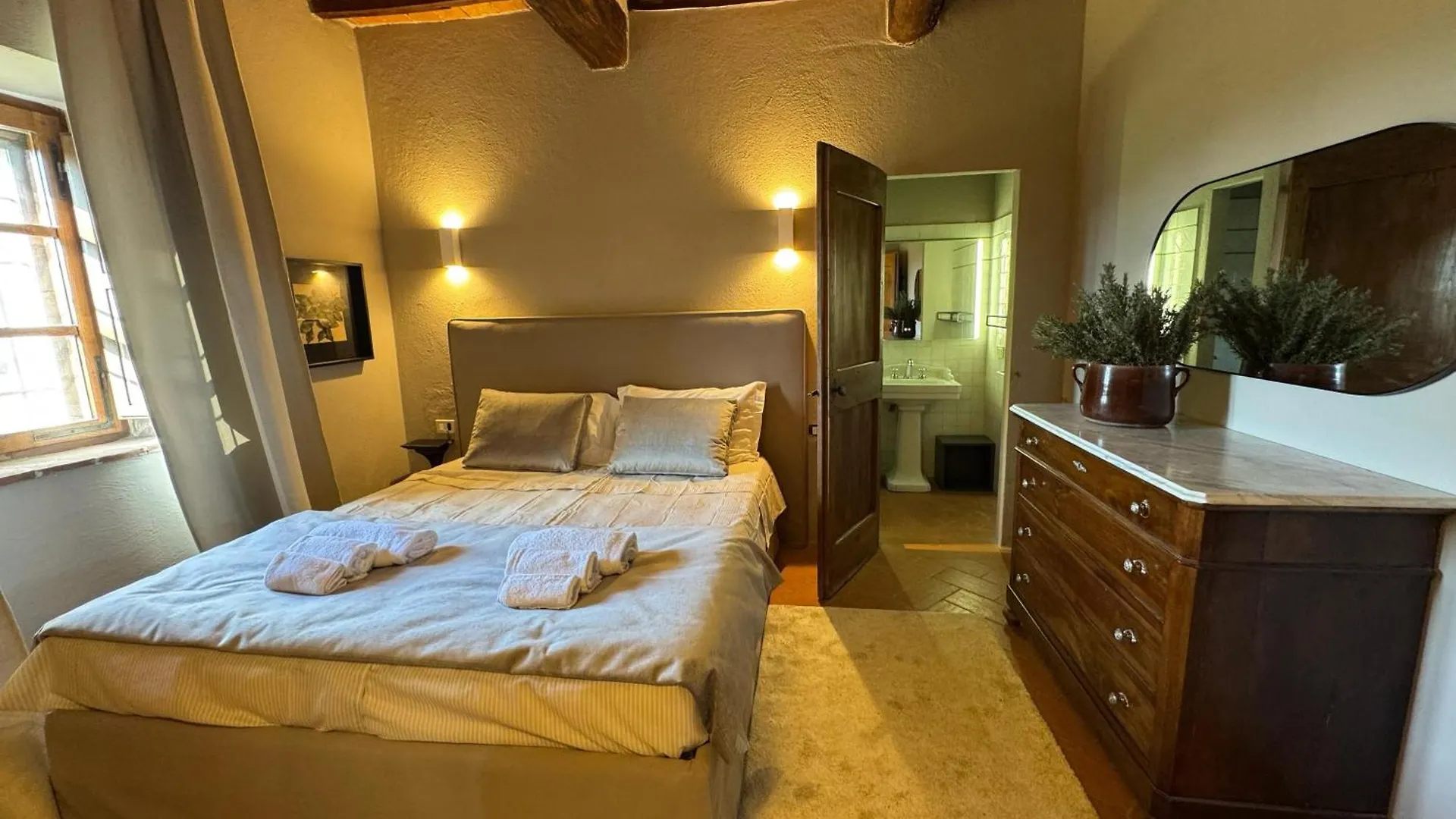 Farm stay Agriturismo Le Sorbelle D'Orcia Con Piscina Pienza