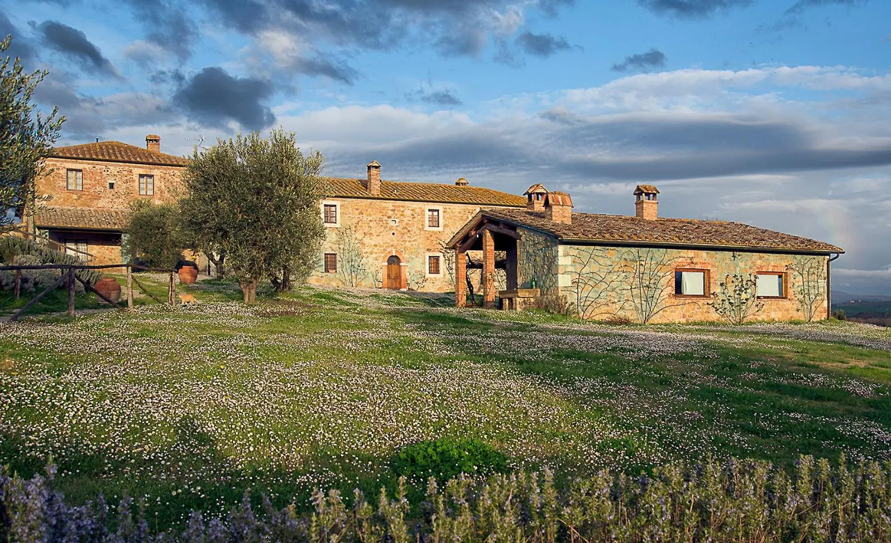 Farm stay Agriturismo Le Sorbelle D'Orcia Con Piscina Pienza
