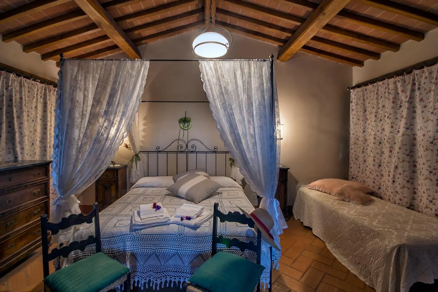 Farm stay Agriturismo Le Sorbelle D'Orcia Con Piscina Pienza