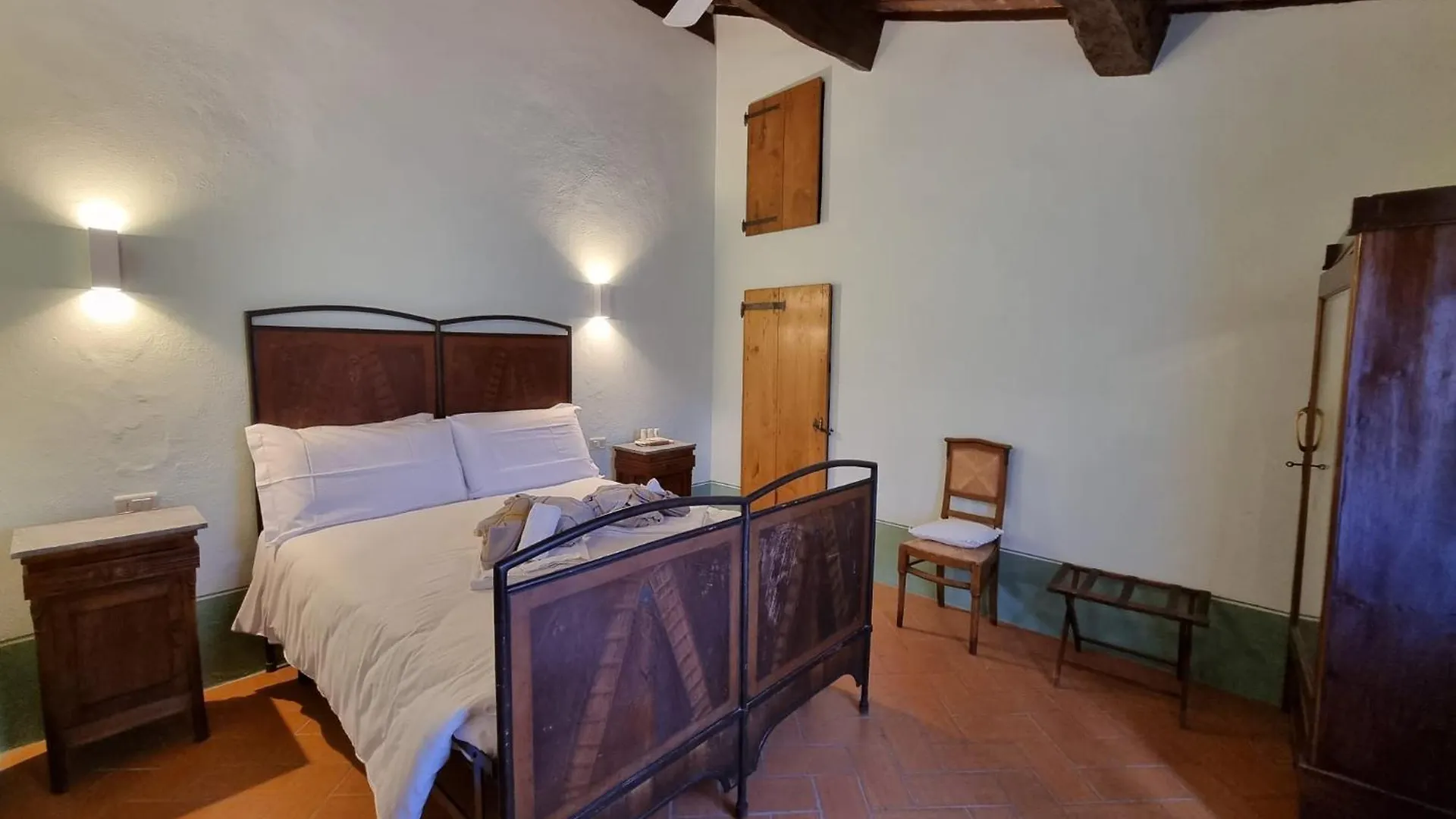 Agriturismo Le Sorbelle D'Orcia Con Piscina 皮恩扎 农家乐