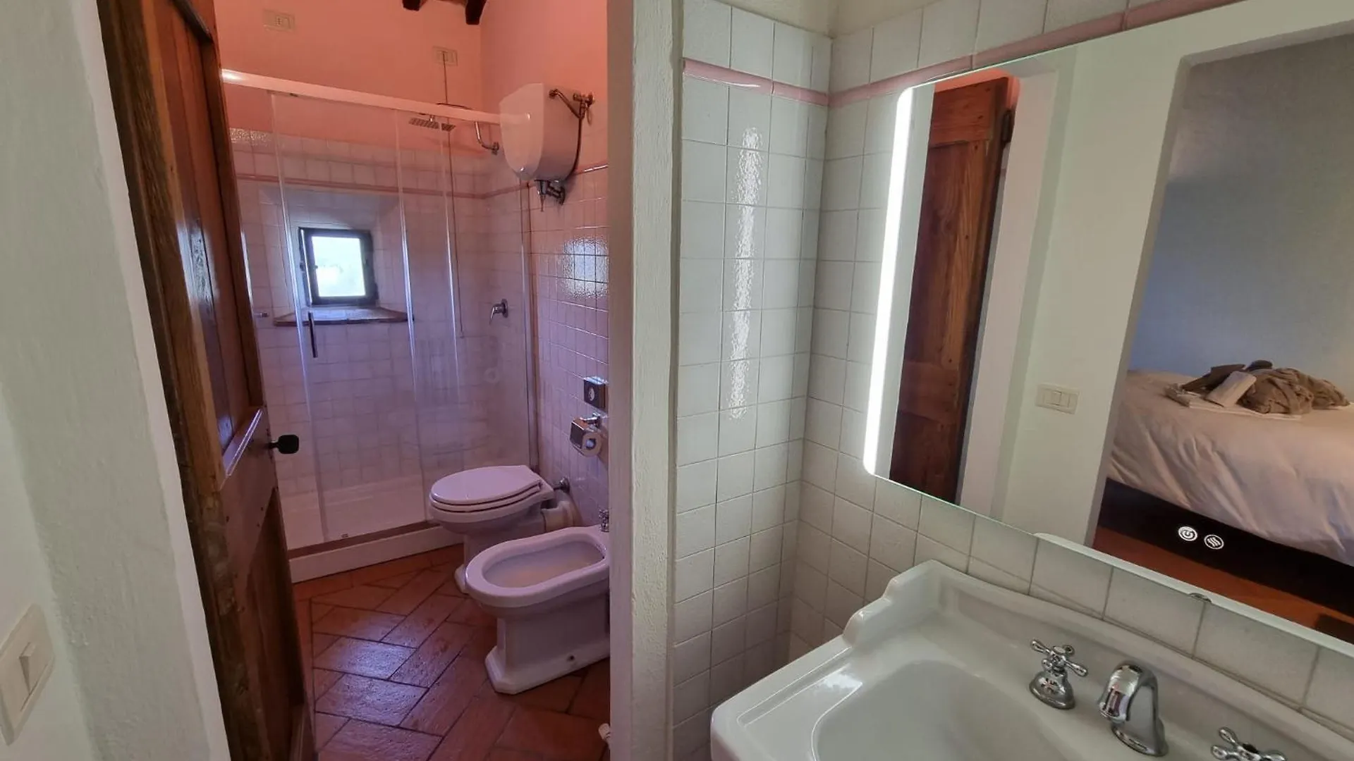 Agriturismo Le Sorbelle D'Orcia Con Piscina Pienza Farm stay