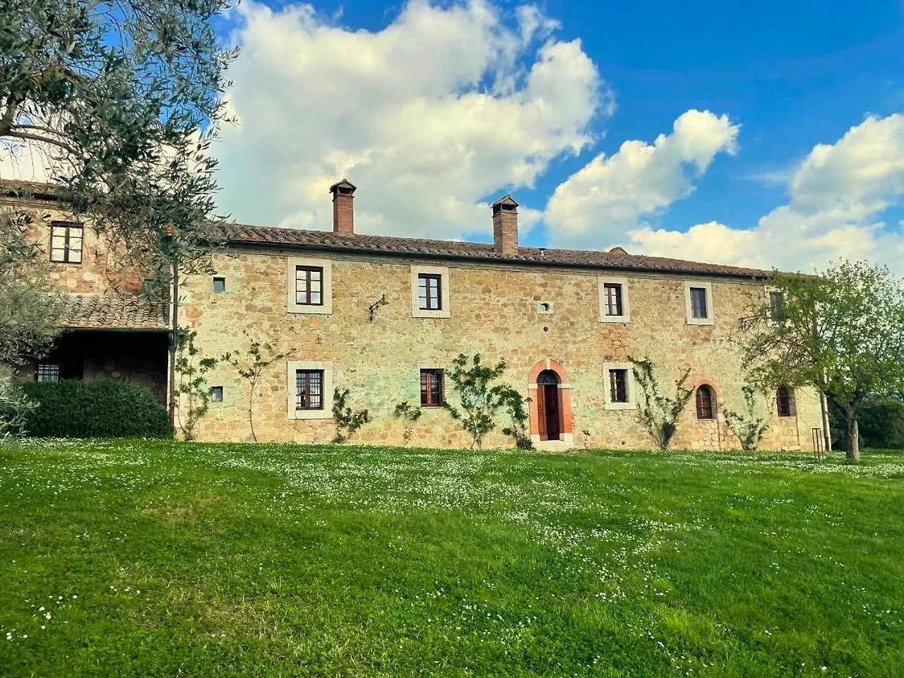 Agriturismo Le Sorbelle D'Orcia Con Piscina Pienza Farm stay