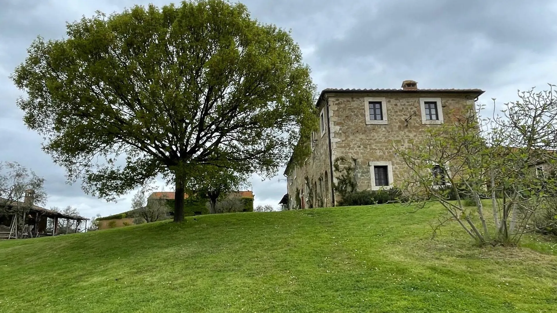 Farm stay Agriturismo Le Sorbelle D'Orcia Con Piscina Pienza
