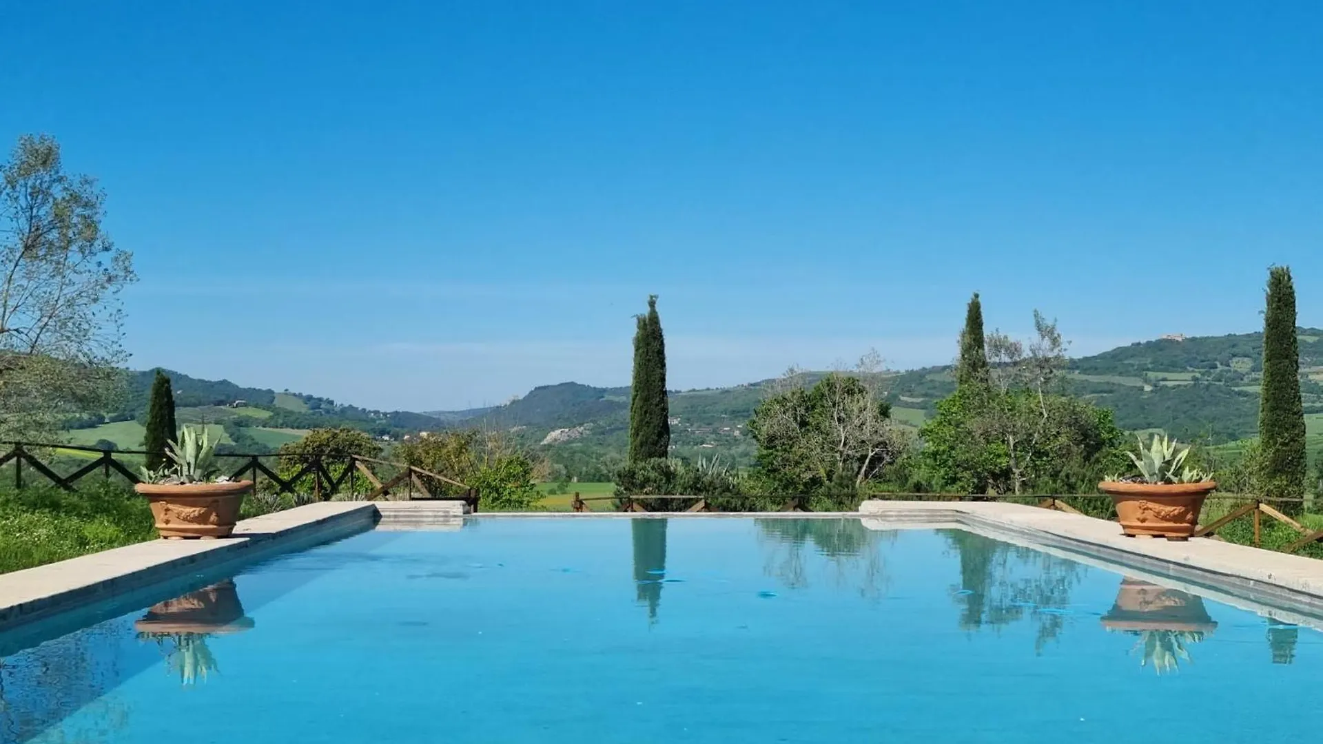 Agriturismo Le Sorbelle D'Orcia Con Piscina 皮恩扎 农家乐