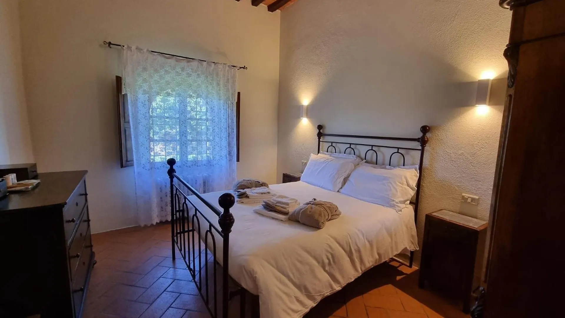Agriturismo Le Sorbelle D'Orcia Con Piscina 皮恩扎 0*,  意大利