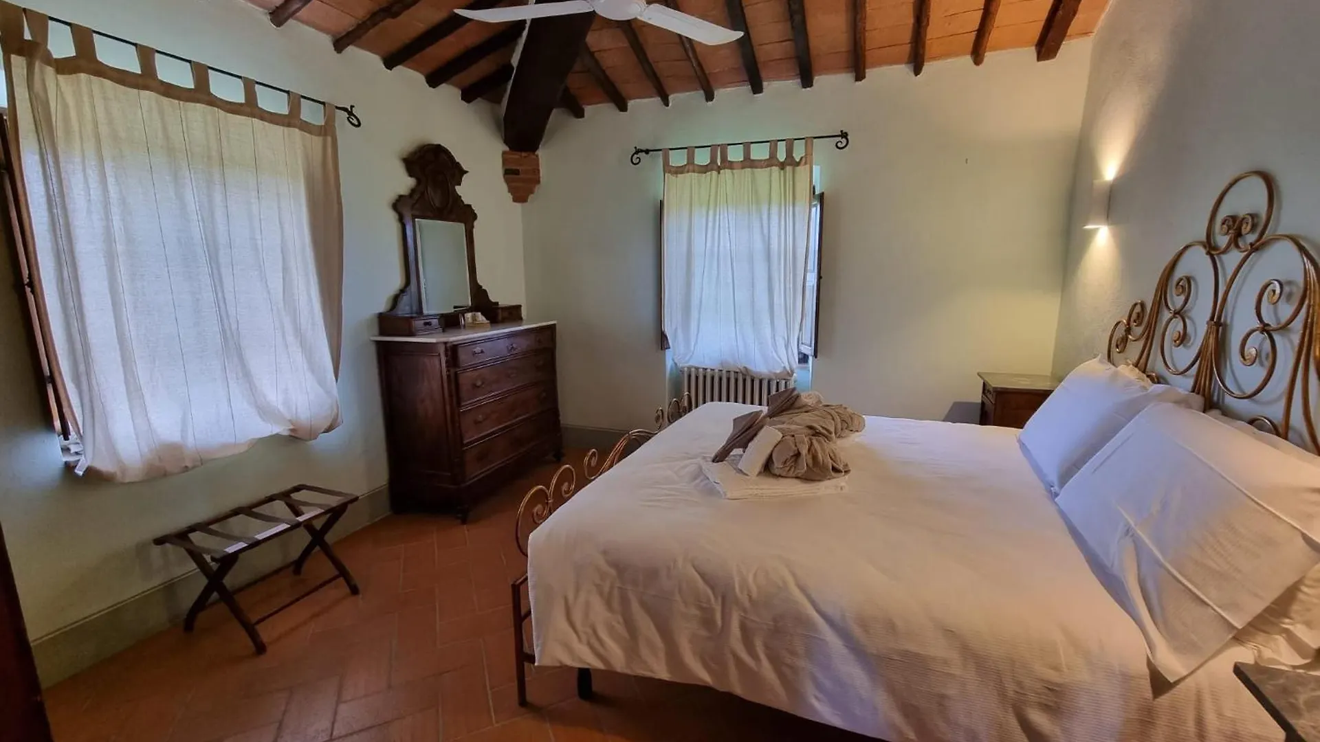 农家乐 Agriturismo Le Sorbelle D'Orcia Con Piscina 皮恩扎 意大利