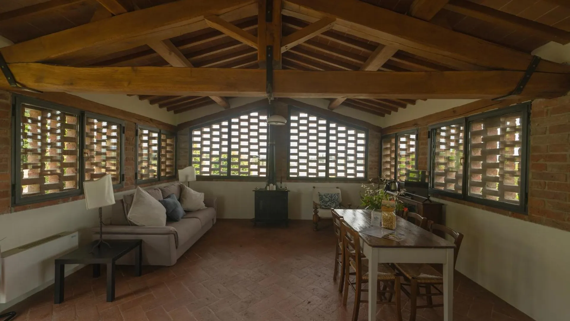 Agriturismo Le Sorbelle D'Orcia Con Piscina 皮恩扎 农家乐
