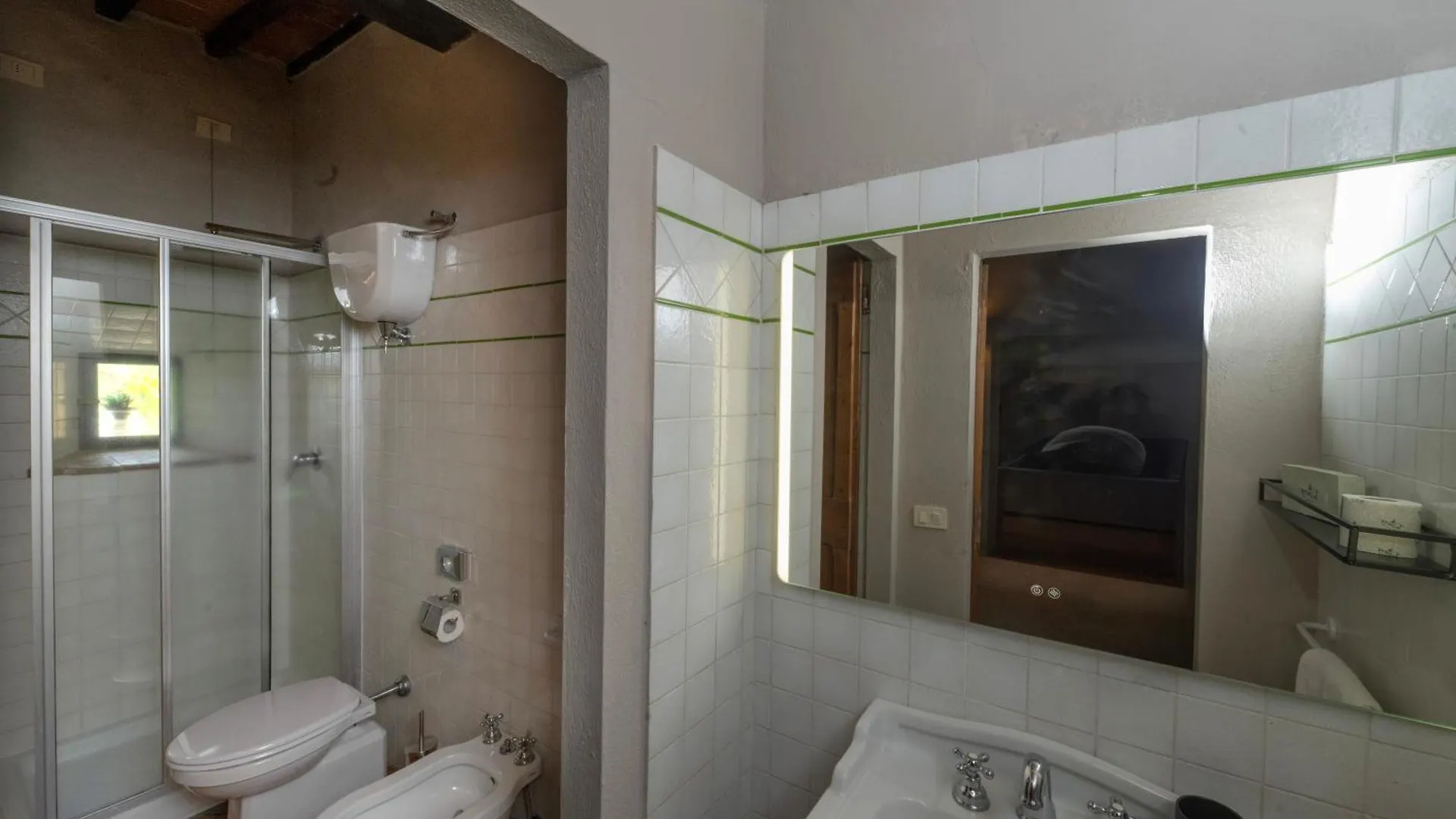 Agriturismo Le Sorbelle D'Orcia Con Piscina 皮恩扎 农家乐